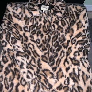 Faux Fur(leopard print)